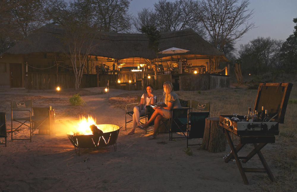 Ivory Lodge Dete Exterior photo